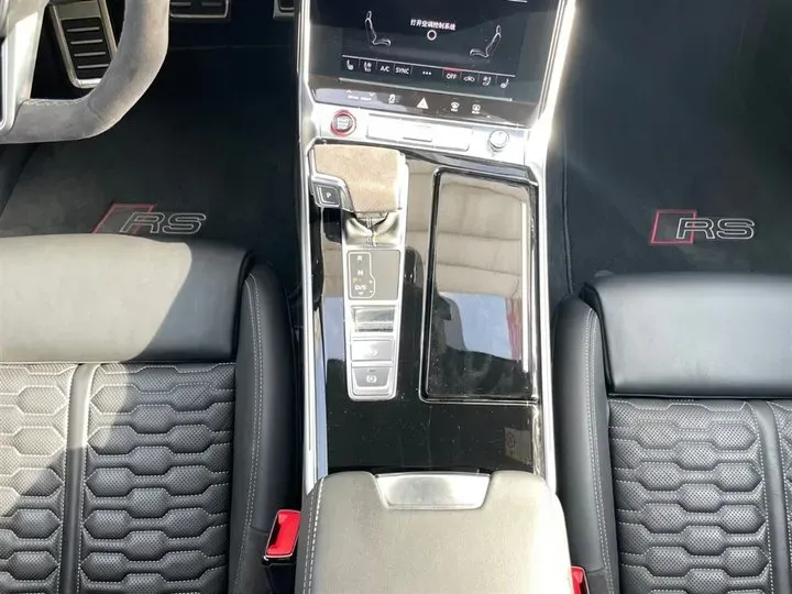 2021 Audi RS 7 4.0T 600HP V8 8AT,autocango,china used car exporter,china ev exporter,chinese used car exporter,chinese used ev exporter