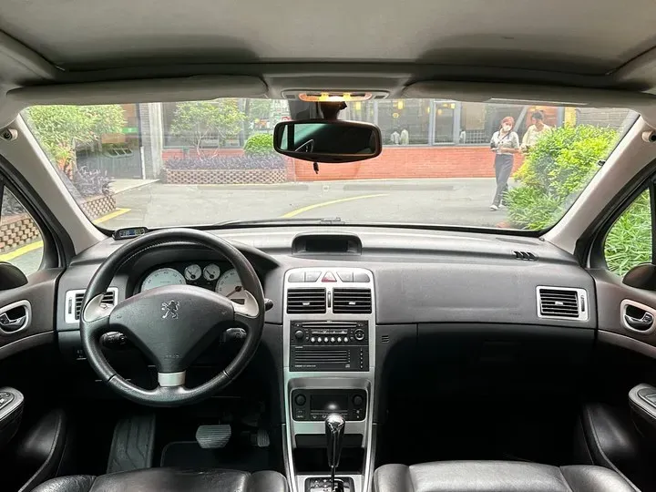 2007 Peugeot 307 2.0L 140HP L4 4AT,autocango,china used car exporter,china ev exporter,chinese used car exporter,chinese used ev exporter