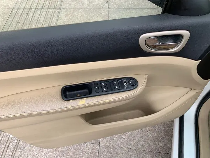 2010 Peugeot 307 1.6L 106HP L4 4AT,autocango,china used car exporter,china ev exporter,chinese used car exporter,chinese used ev exporter