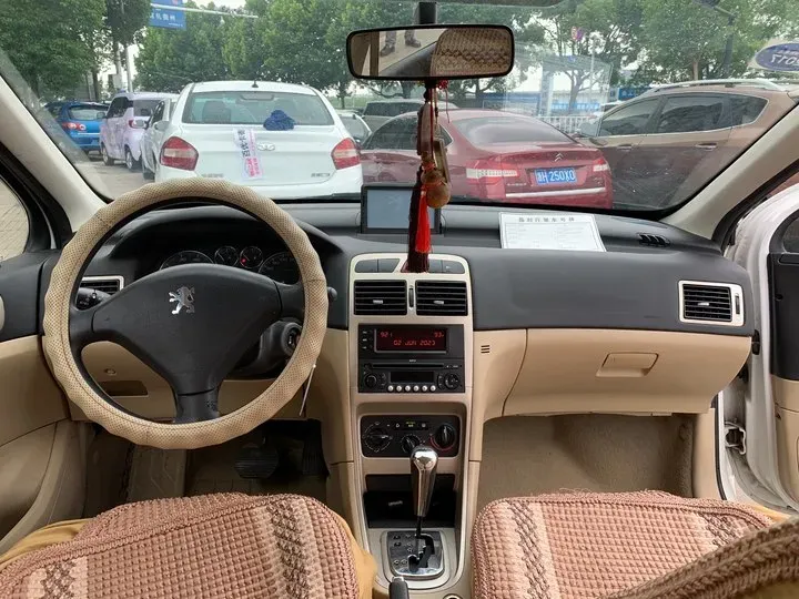 2010 Peugeot 307 1.6L 106HP L4 4AT,autocango,china used car exporter,china ev exporter,chinese used car exporter,chinese used ev exporter