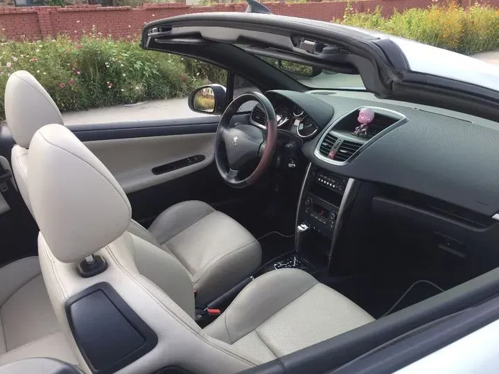 2013 Peugeot 207 1.6L 120HP L4 4AT,autocango,china used car exporter,china ev exporter,chinese used car exporter,chinese used ev exporter