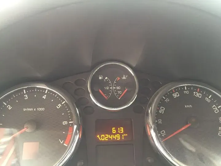 2013 Peugeot 207 1.6L 120HP L4 4AT,autocango,china used car exporter,china ev exporter,chinese used car exporter,chinese used ev exporter