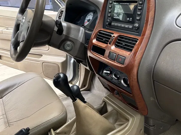 2011 Nissan D22 2.4L 150HP L4 5MT,autocango,china used car exporter,china ev exporter,chinese used car exporter,chinese used ev exporter