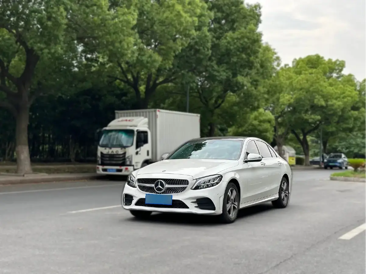 2020 Mercedes-Benz C Class 1.5T 184HP L4 9AT