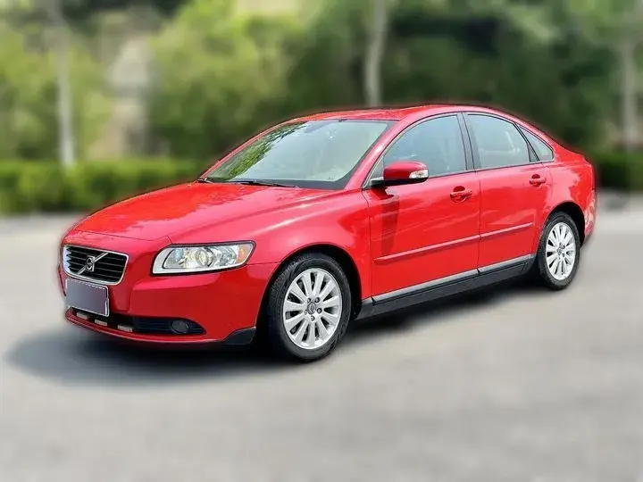 2009 Volvo S40 2.0L 141HP L4 6DCT