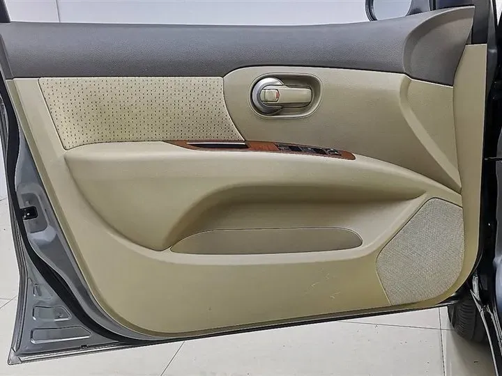 2006 Nissan Geniss 1.8L 126HP L4 4AT,autocango,china used car exporter,china ev exporter,chinese used car exporter,chinese used ev exporter