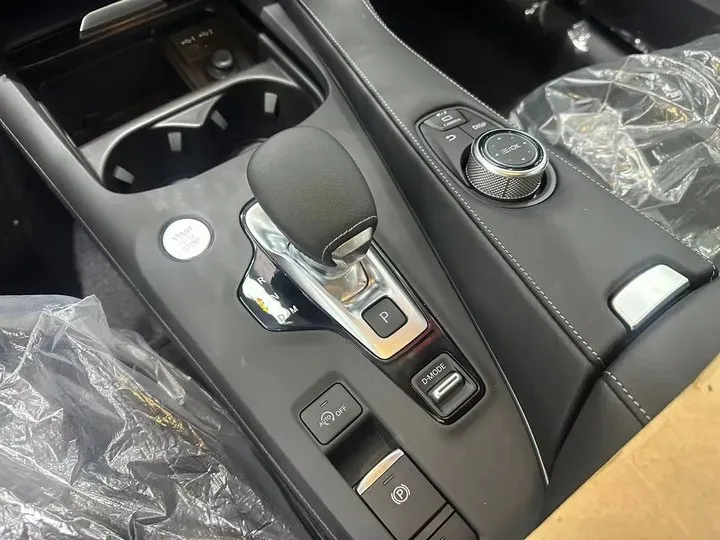 2022 Infiniti QX55 2.0T 261HP L4 CVT,autocango,china used car exporter,china ev exporter,chinese used car exporter,chinese used ev exporter