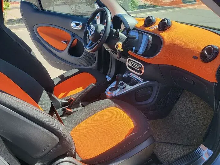 2015 Smart smart fortwo 1.0L 71HP L3 6DCT,autocango,china used car exporter,china ev exporter,chinese used car exporter,chinese used ev exporter