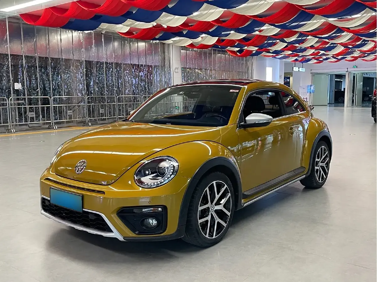 2016 Volkswagen Beetle 1.4T 150HP L4 7DCT