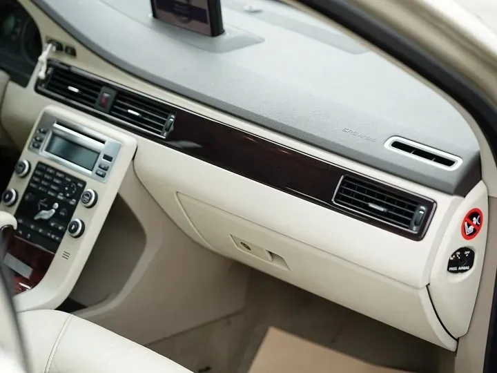 2006 Volvo S80 3.2L 238HP L6 6AT,autocango,china used car exporter,china ev exporter,chinese used car exporter,chinese used ev exporter