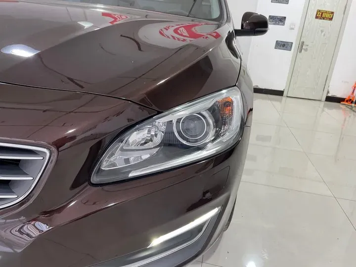 2015 Volvo S60 2.0T 238HP L4 8AT PHEV 11.2KWH,autocango,china used car exporter,china ev exporter,chinese used car exporter,chinese used ev exporter