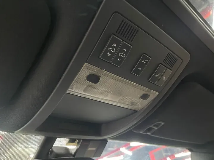 2008 Cadillac ESCALADE 6.2L 409HP V8 6AT,autocango,china used car exporter,china ev exporter,chinese used car exporter,chinese used ev exporter