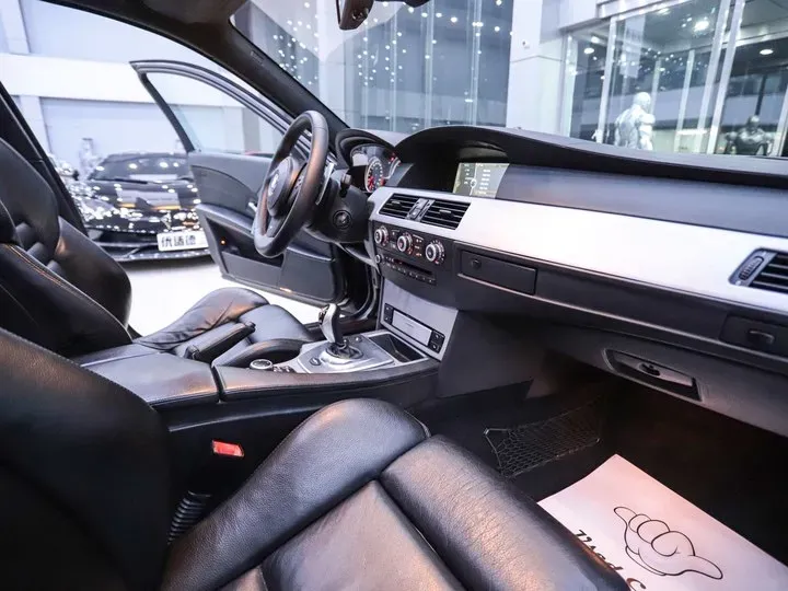 2005 BMW M5 5.0L 507HP V10 7AMT,autocango,china used car exporter,china ev exporter,chinese used car exporter,chinese used ev exporter