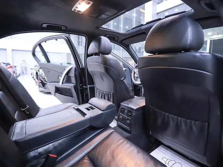 2005 BMW M5 5.0L 507HP V10 7AMT,autocango,china used car exporter,china ev exporter,chinese used car exporter,chinese used ev exporter