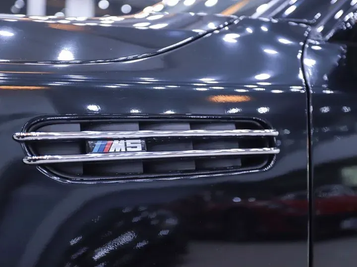 2005 BMW M5 5.0L 507HP V10 7AMT,autocango,china used car exporter,china ev exporter,chinese used car exporter,chinese used ev exporter