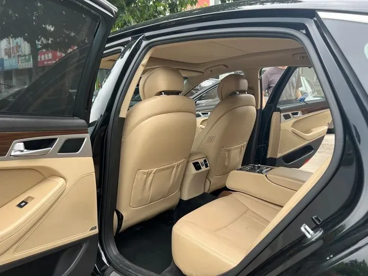 2015 Hyundai Cenesis 3.0L 257HP V6 8AT,autocango,china used car exporter,china ev exporter,chinese used car exporter,chinese used ev exporter