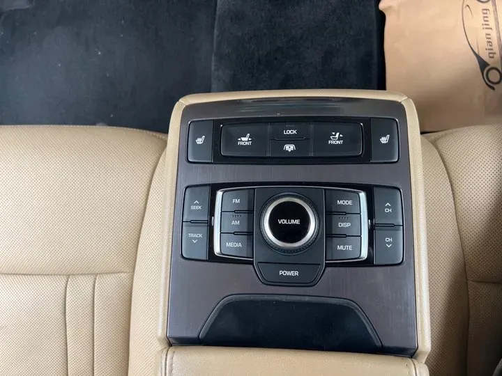 2015 Hyundai Cenesis 3.0L 257HP V6 8AT,autocango,china used car exporter,china ev exporter,chinese used car exporter,chinese used ev exporter