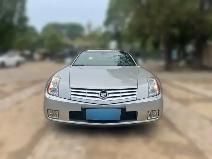 2005 Cadillac XLR 4.6L 320HP V8 6AT