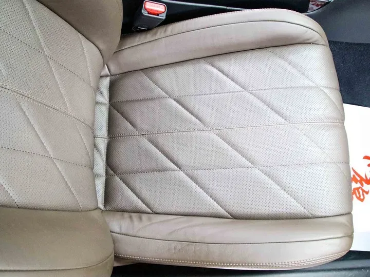 2013 Infiniti QX70 3.7L 351HP V6 7AT,autocango,china used car exporter,china ev exporter,chinese used car exporter,chinese used ev exporter