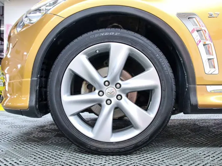 2013 Infiniti QX70 3.7L 351HP V6 7AT,autocango,china used car exporter,china ev exporter,chinese used car exporter,chinese used ev exporter