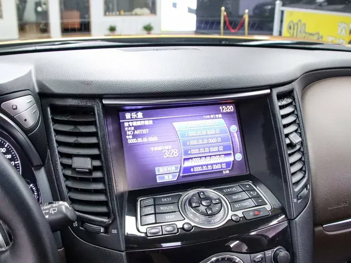 2013 Infiniti QX70 3.7L 351HP V6 7AT,autocango,china used car exporter,china ev exporter,chinese used car exporter,chinese used ev exporter