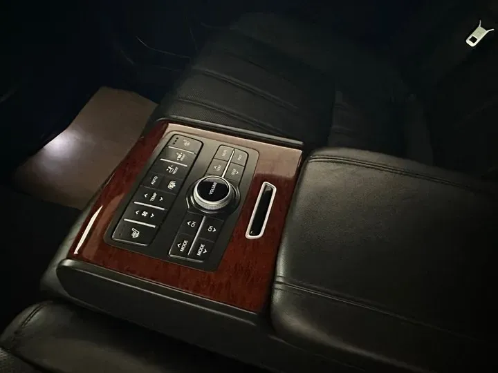 2012 Hyundai Equus 3.8L 335HP V6 8AT,autocango,china used car exporter,china ev exporter,chinese used car exporter,chinese used ev exporter