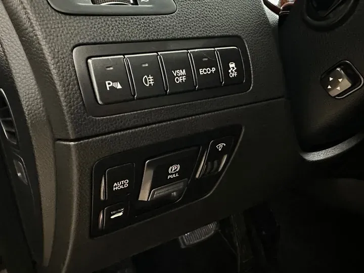 2012 Hyundai Equus 3.8L 335HP V6 8AT,autocango,china used car exporter,china ev exporter,chinese used car exporter,chinese used ev exporter