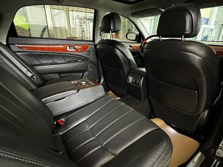 2012 Hyundai Equus 3.8L 335HP V6 8AT,autocango,china used car exporter,china ev exporter,chinese used car exporter,chinese used ev exporter