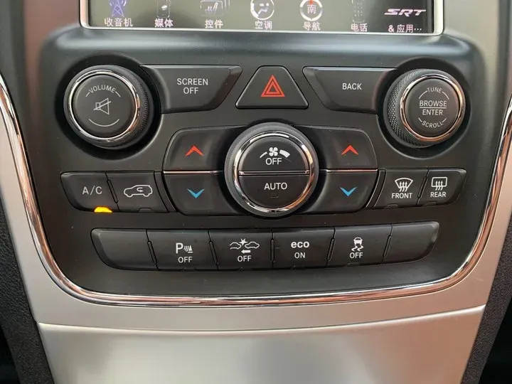 2014 Jeep Grand Cherokee SRT 6.4L 468HP V8 8AT,autocango,china used car exporter,china ev exporter,chinese used car exporter,chinese used ev exporter