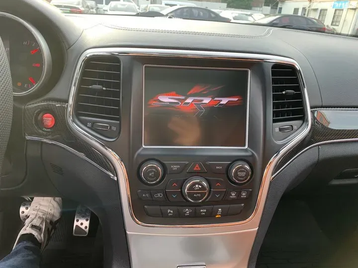 2014 Jeep Grand Cherokee SRT 6.4L 468HP V8 8AT,autocango,china used car exporter,china ev exporter,chinese used car exporter,chinese used ev exporter