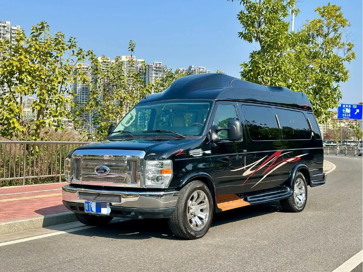 2011 Ford E350 5.4L 258HP V8 5AT,autocango,china used car exporter,china ev exporter,chinese used car exporter,chinese used ev exporter