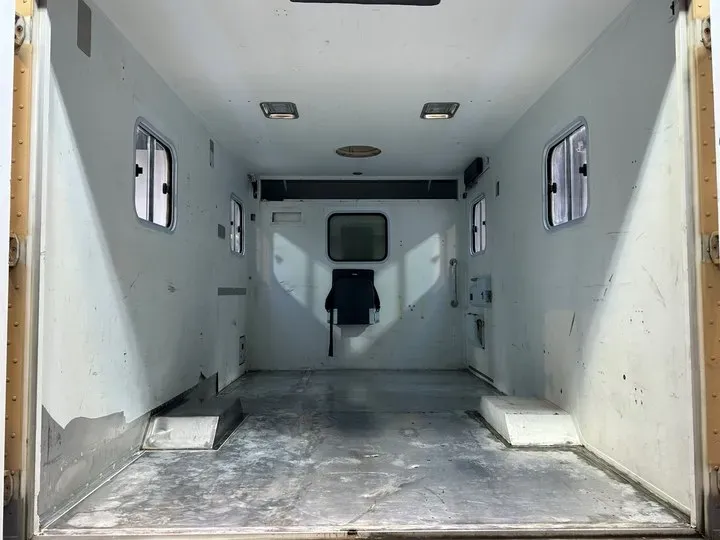 2010 Cadillac SLS 3.0L 272HP V6 6AT,autocango,china used car exporter,china ev exporter,chinese used car exporter,chinese used ev exporter