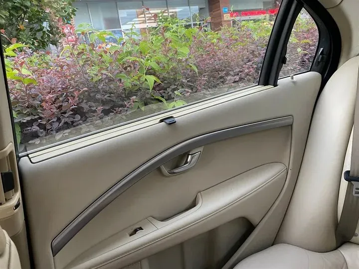 2012 Volvo S80L 2.0T 240HP L4 6DCT,autocango,china used car exporter,china ev exporter,chinese used car exporter,chinese used ev exporter