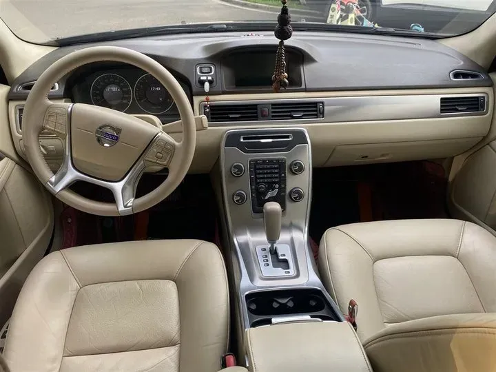 2012 Volvo S80L 2.0T 240HP L4 6DCT,autocango,china used car exporter,china ev exporter,chinese used car exporter,chinese used ev exporter