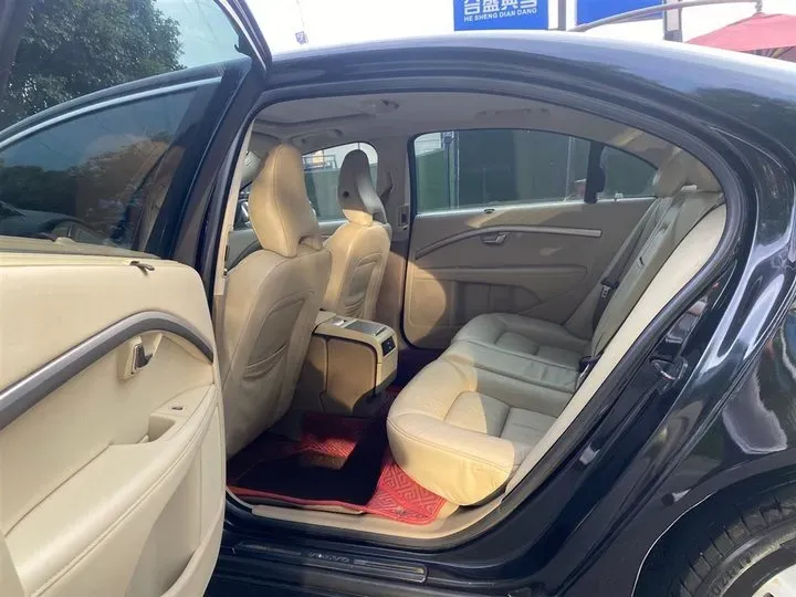 2012 Volvo S80L 2.0T 240HP L4 6DCT,autocango,china used car exporter,china ev exporter,chinese used car exporter,chinese used ev exporter