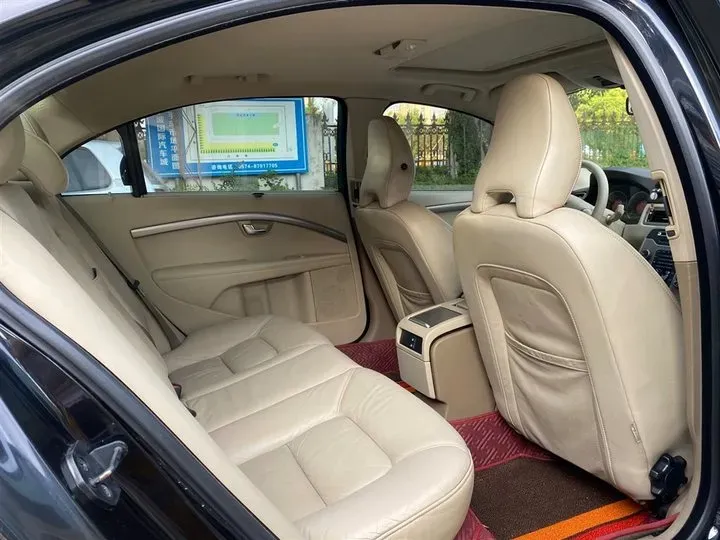 2012 Volvo S80L 2.0T 240HP L4 6DCT,autocango,china used car exporter,china ev exporter,chinese used car exporter,chinese used ev exporter