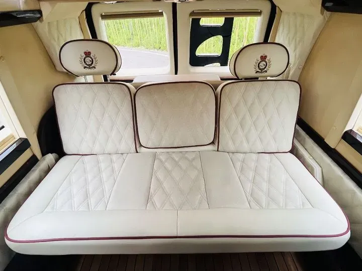 2011 Ford E350 5.4L 258HP V8 5AT,autocango,china used car exporter,china ev exporter,chinese used car exporter,chinese used ev exporter