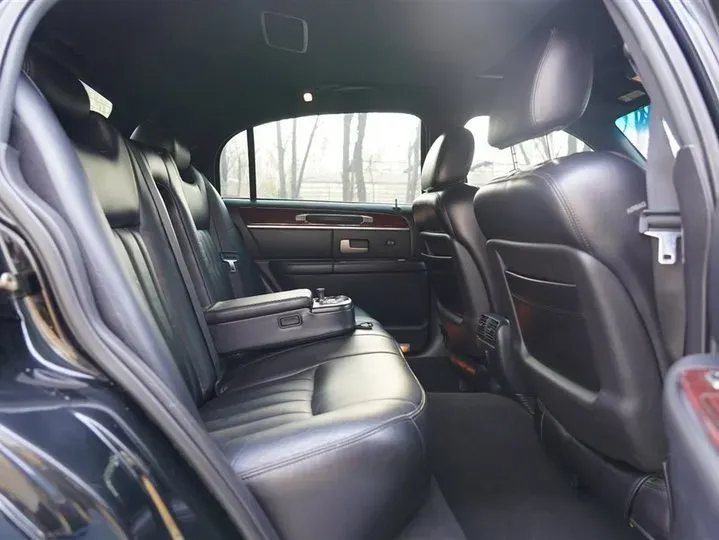 2014 Porsche 918 Spyder 4.6L 608HP V8 7DCT PHEV 6.8KWH,autocango,china used car exporter,china ev exporter,chinese used car exporter,chinese used ev exporter