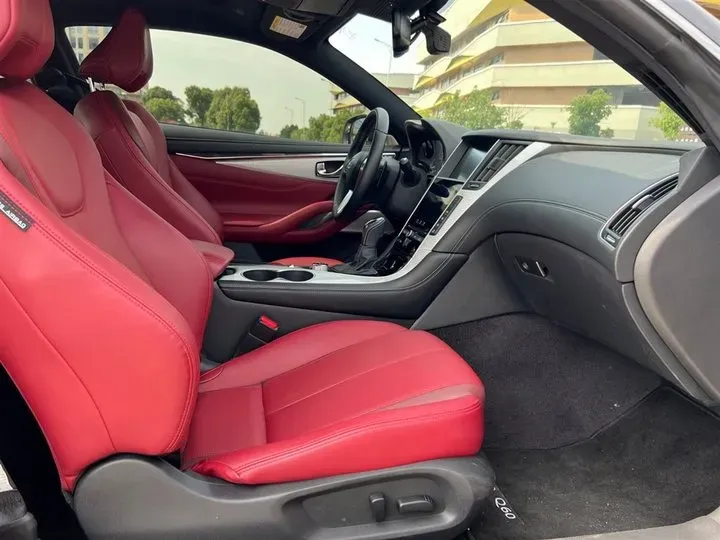 2019 Infiniti Q60 2.0T 211HP L4 7AT,autocango,china used car exporter,china ev exporter,chinese used car exporter,chinese used ev exporter