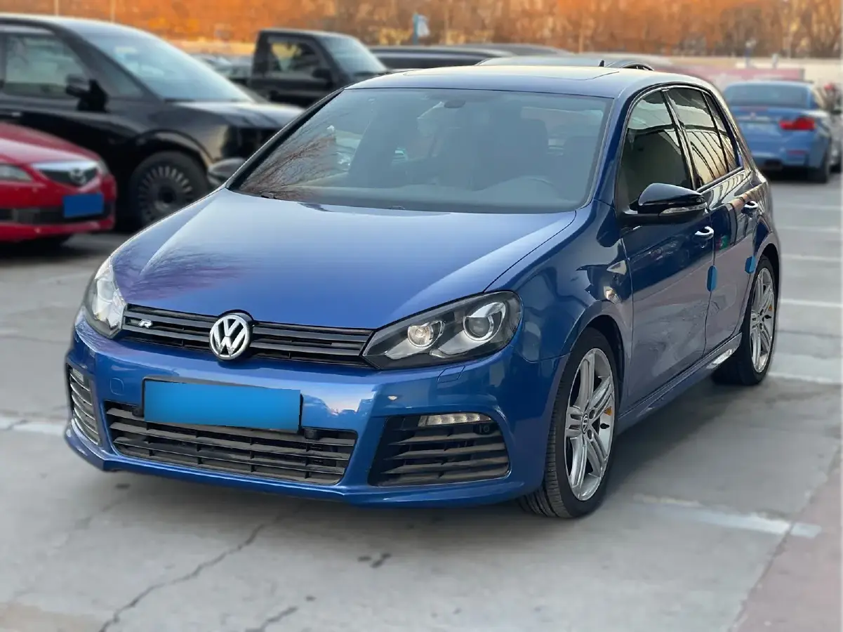 2011 Volkswagen Golf 2.0T 256HP L4 6DCT