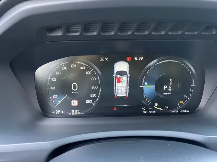 2021 Volvo XC90 2.0T 303HP L4 8AT PHEV 11.6KWH,autocango,china used car exporter,china ev exporter,chinese used car exporter,chinese used ev exporter