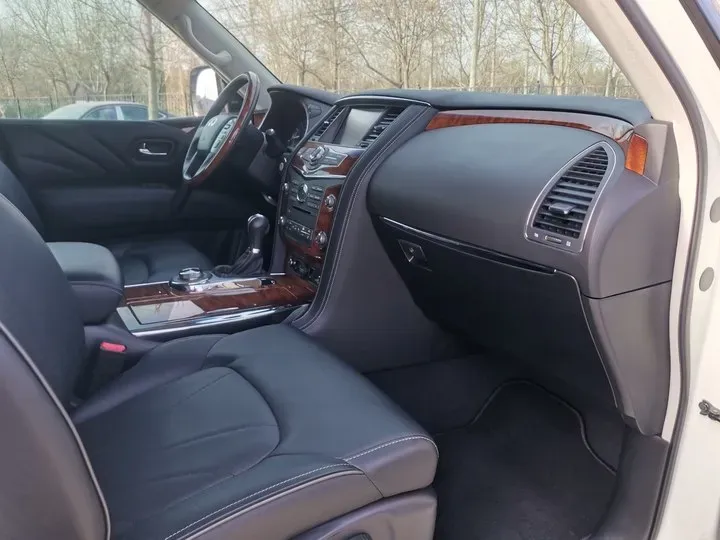 2016 Infiniti QX80 5.6L 398HP V8 7AT,autocango,china used car exporter,china ev exporter,chinese used car exporter,chinese used ev exporter