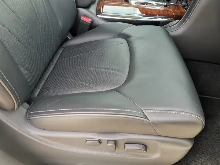 2016 Infiniti QX80 5.6L 398HP V8 7AT,autocango,china used car exporter,china ev exporter,chinese used car exporter,chinese used ev exporter