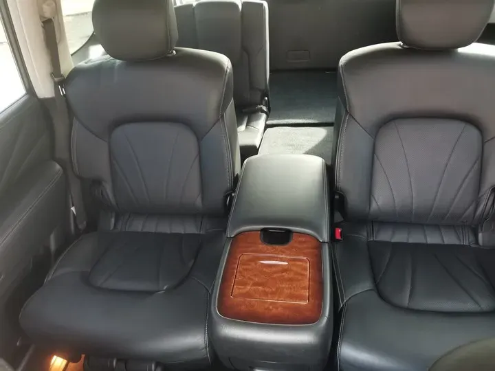 2016 Infiniti QX80 5.6L 398HP V8 7AT,autocango,china used car exporter,china ev exporter,chinese used car exporter,chinese used ev exporter