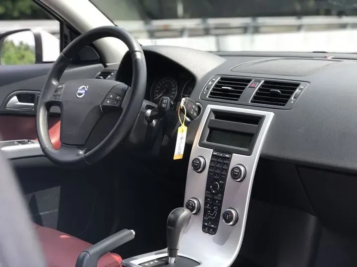 2012 Volvo C30 2.0L 145HP L4 6DCT,autocango,china used car exporter,china ev exporter,chinese used car exporter,chinese used ev exporter