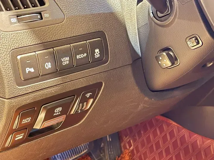 2012 Hyundai Equus 5.0L 430HP V8 8AT,autocango,china used car exporter,china ev exporter,chinese used car exporter,chinese used ev exporter