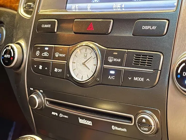 2012 Hyundai Equus 5.0L 430HP V8 8AT,autocango,china used car exporter,china ev exporter,chinese used car exporter,chinese used ev exporter