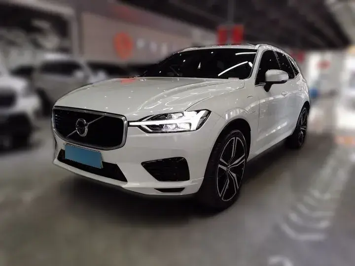 2019 Volvo XC60 2.0T 320HP L4 8AT PHEV 10.1KWH