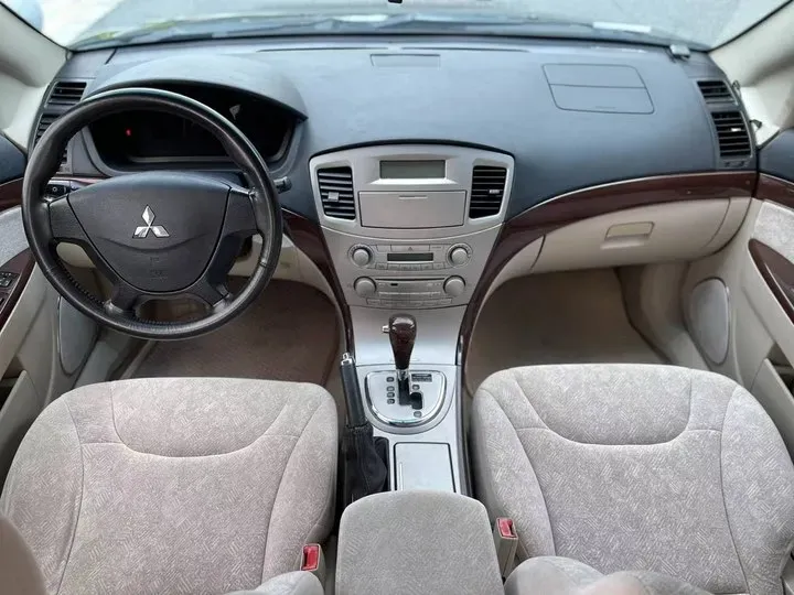 2012 Mitsubishi Galant 2.0L 160HP L4 4AT,autocango,china used car exporter,china ev exporter,chinese used car exporter,chinese used ev exporter