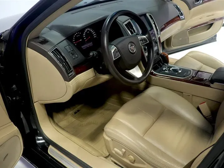 2011 Cadillac SLS 2.0T 262HP L4 6AT,autocango,china used car exporter,china ev exporter,chinese used car exporter,chinese used ev exporter